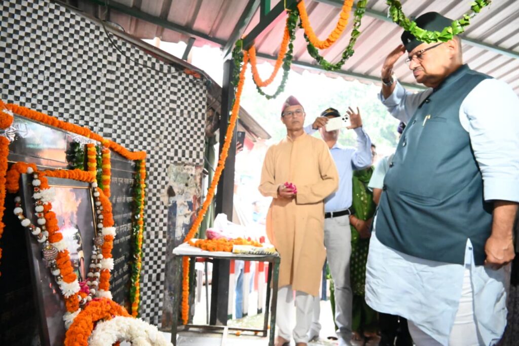 अमर शहीद राइफलमैन मनोज राणा की 13वीं पुण्यतिथि पर उन्हें भावभीनी श्रद्धांजलि अर्पित सैनिक कल्याण मंत्री गणेश जोशी