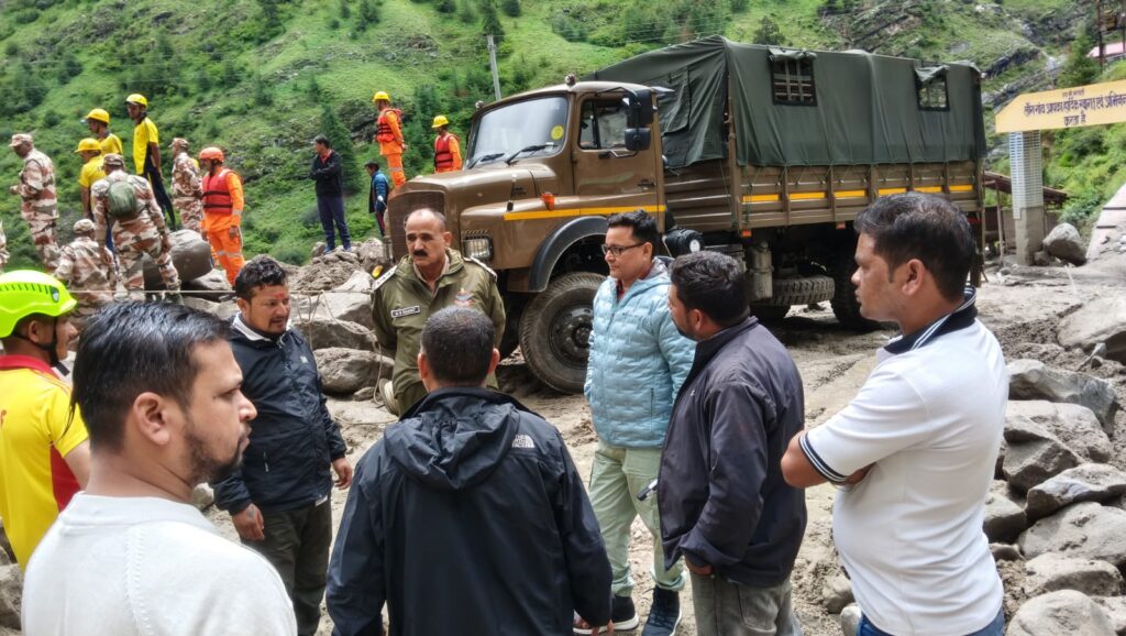 तमकनाला आपदा पर CM धामी की सीधी नजर**राहत-बचाव से लेकर कनेक्टिविटी बहाली तक हर मोर्चे पर त्वरित कार्रवाई* तमकनाला आपदा पर CM धामी की सीधी नजर**राहत-बचाव से लेकर कनेक्टिविटी बहाली तक हर मोर्चे पर त्वरित कार्रवाई*