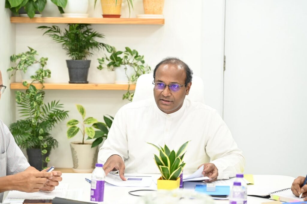 मुख्य निर्वाचन अधिकारी ने राजनैतिक दलों के साथ की बैठक*