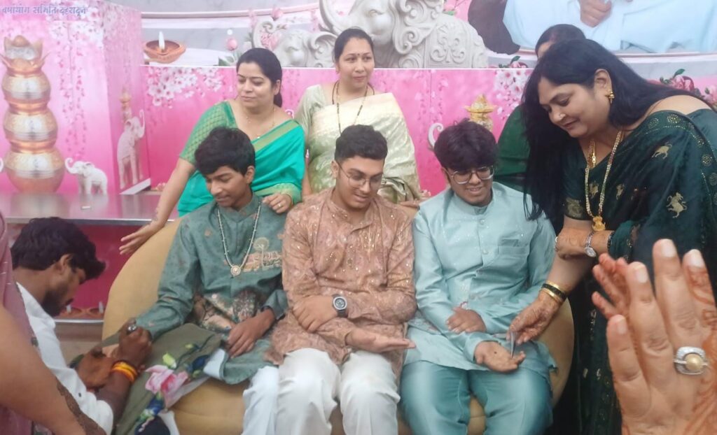 चातुर्मास के अवसर पर जैन धर्मशाला में धार्मिक आयोजन, स्वतंत्रता दिवस पर विशेष उद्बोधन