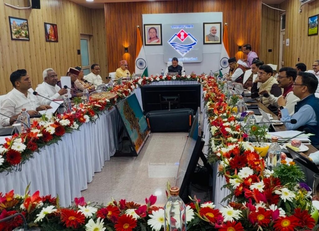 मुख्यमंत्री श्री पुष्कर सिंह धामी की अध्यक्षता में  मंत्रीमण्डल की बैठक एन.एच.पी.सी. बनबसा चम्पावत में आयोजित की गई।