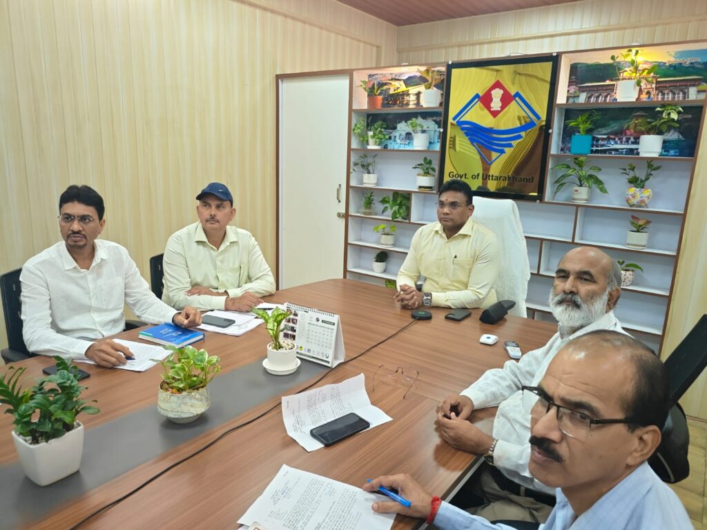 धामी सरकार का बड़ा कदम, पिथौरागढ़ जिला न्यायालय में बनेगी तीन मंजिला पार्किंग**
