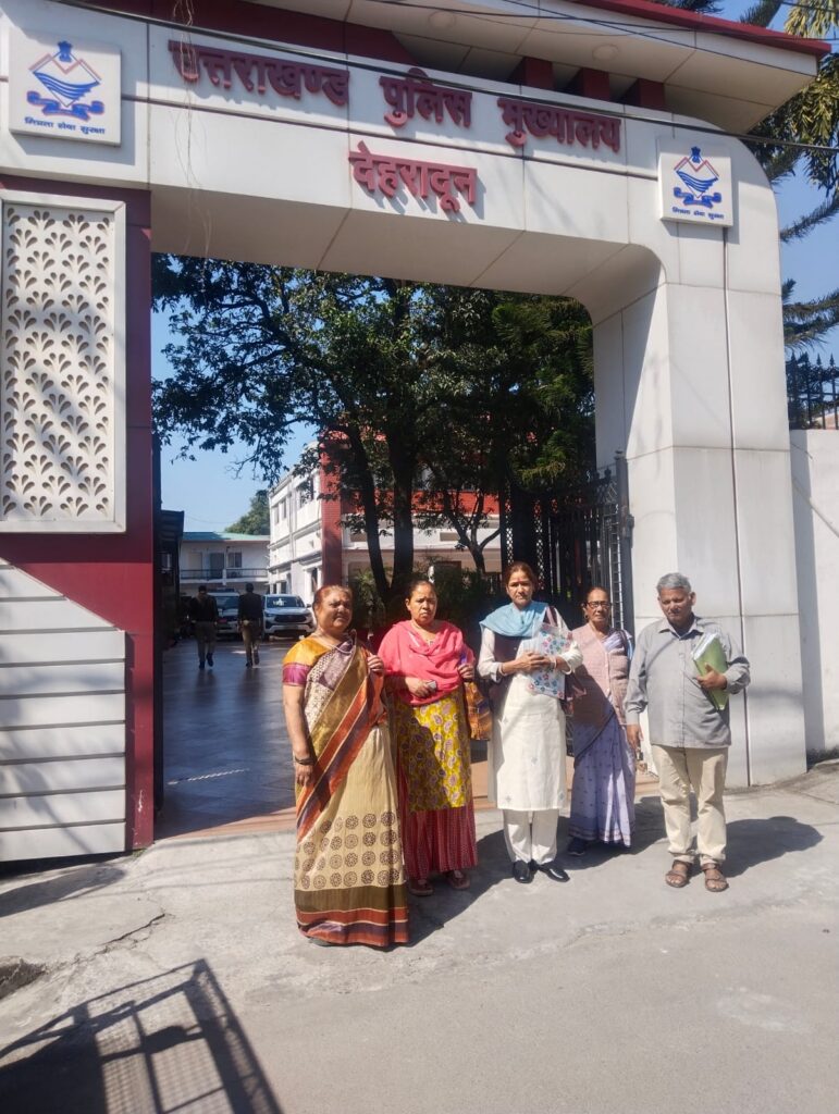 इंस्पेक्टर सरदेव सिंह नेगी के निलंबन को तत्काल वापस लेने की मांग, उत्तराखंड के पुलिस महानिदेशक को सौंपा ज्ञापन