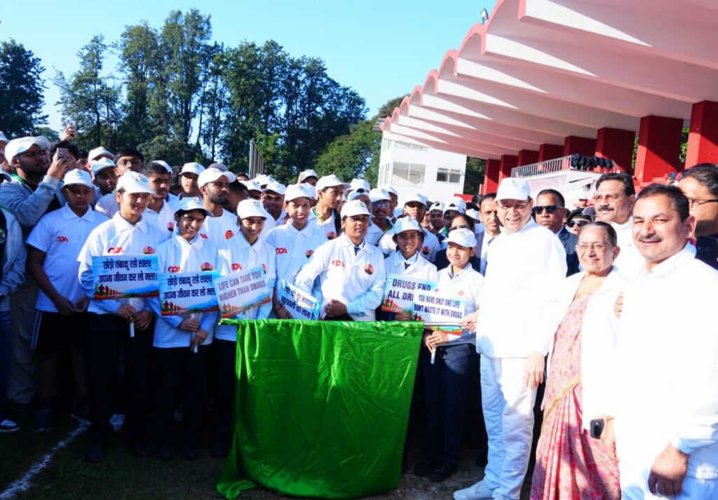 मुख्यमंत्री ने नशामुक्त उत्तराखण्ड वॉकथॉन को दिखाई हरी झंडी*