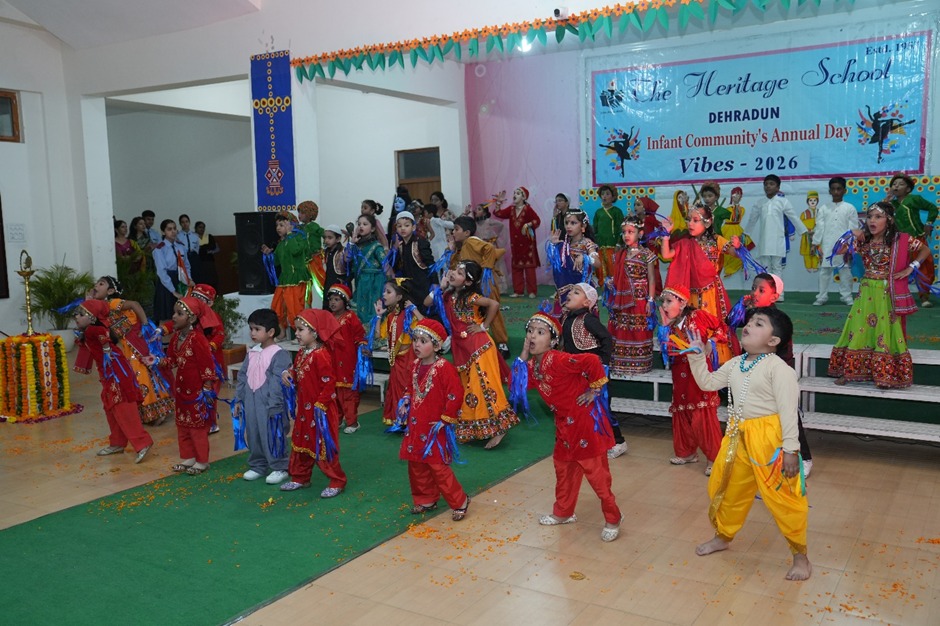 द हैरिटेज स्कूल में 73वां वार्षिक वाइब्स इन्फेंट कम्युनिटी में नन्हें मुन्ने बच्चों की रंगारंग प्रस्तुतियों ने सभी को मंत्रमुग्ध कर इंद्रधुनषी छठा बिखेरी।